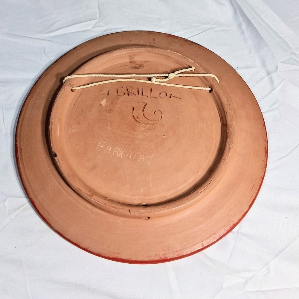 Grillo Paraguayan Earthenware Collectible Pottery Plate or Wall-hanging - Picture 5 of 9